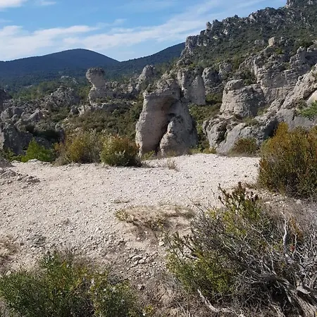 Val Des Bruyeres - Confort Dans Un Village Typique Pres De Pezenas *