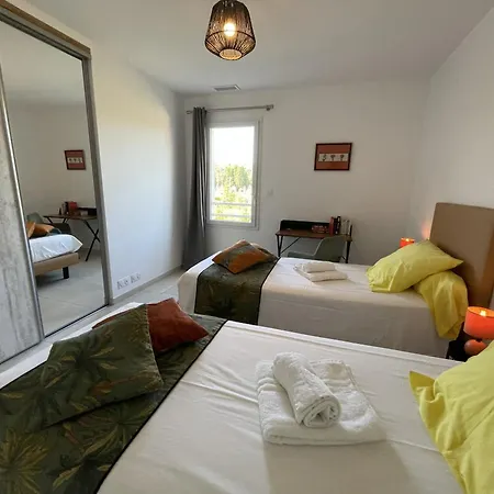 Сasa de vacaciones Val Des Bruyères - Confort Dans Un Village Typique Près De Pézenas *