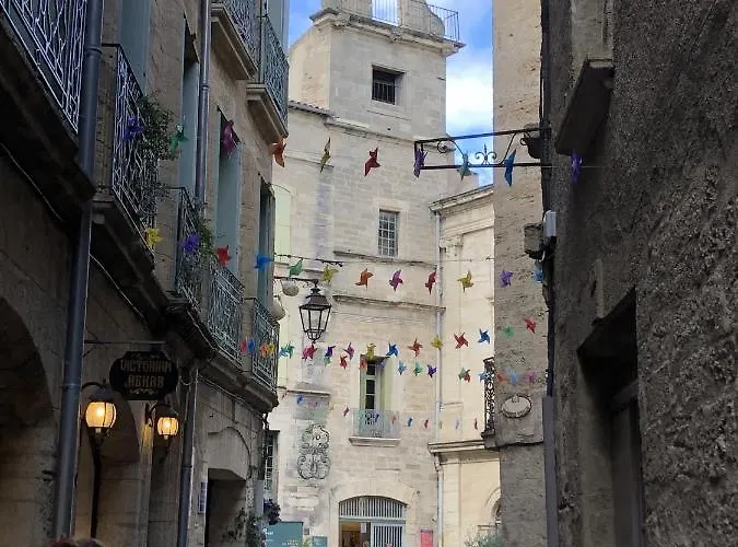 Val Des Bruyeres - 15mn Pezenas Avec Terrasse Et Cour Close - Parking Privatif Securise - Wifi Ftth Gratuit