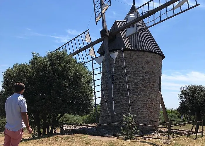 Val Des Bruyeres - 15mn Pezenas Avec Terrasse Et Cour Close - Parking Privatif Securise - Wifi Ftth Gratuit *