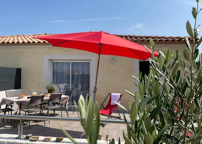 Val Des Bruyeres - 15mn Pezenas Avec Terrasse Et Cour Close - Parking Privatif Securise - Wifi Ftth Gratuit *