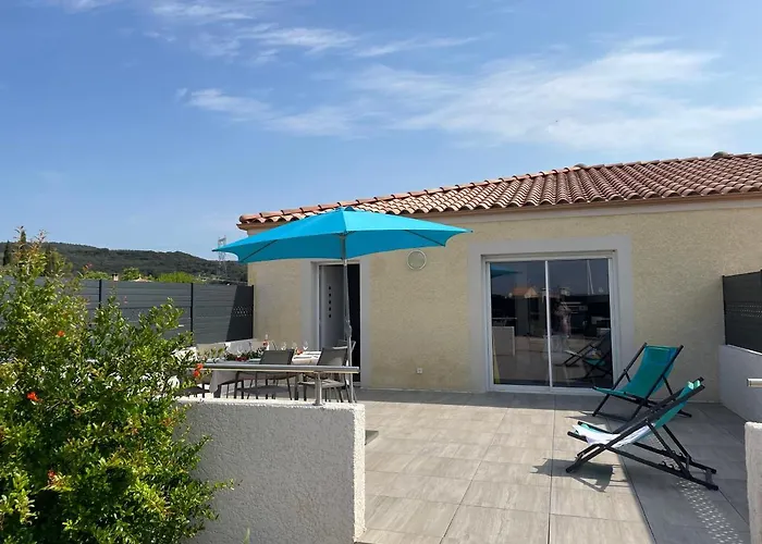 Nyaraló Val Des Bruyeres - 15mn Pezenas Avec Terrasse Et Cour Close - Parking Privatif Securise - Wifi Ftth Gratuit