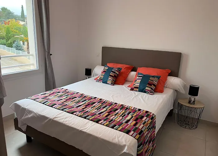 Val Des Bruyeres - 15mn Pezenas Avec Terrasse Et Cour Close - Parking Privatif Securise - Wifi Ftth Gratuit Nyaraló *